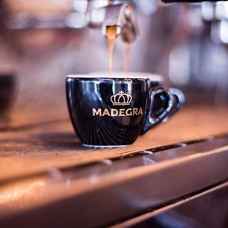 La Madegra Seasuite Salerno Ngoại thất bức ảnh