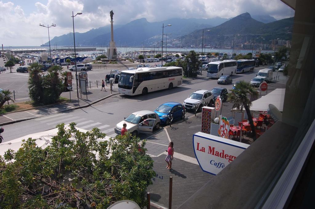 La Madegra Seasuite Salerno Ngoại thất bức ảnh